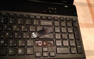 Что делать, когда сломались кнопки клавиатуры на ноутбуке?